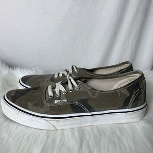 Vans | Unisex Camo Lace Up Shoes - Men’s Size 8 / Women’s Size 9.5